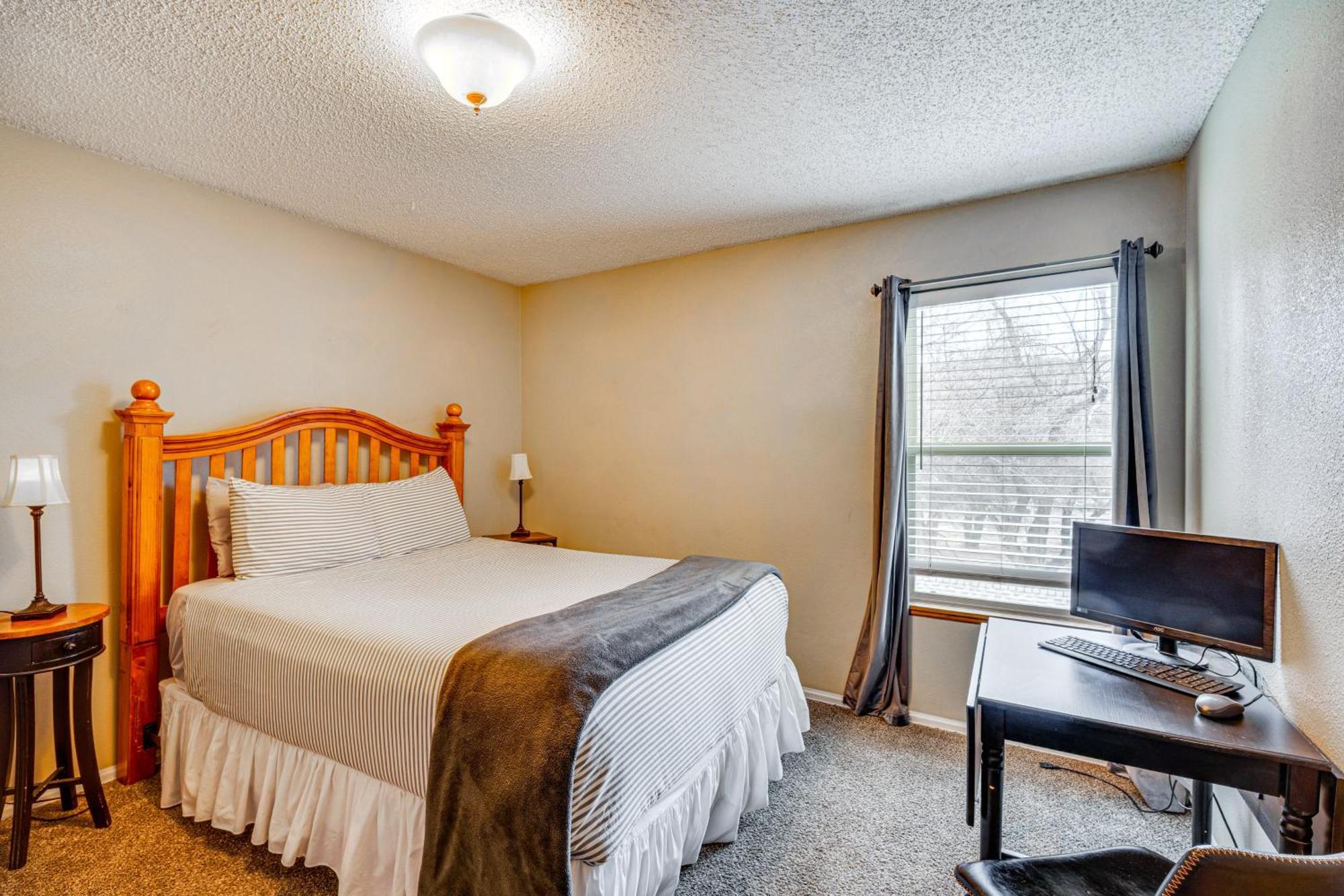 דירות Manitou Springs Escape With Aandc And Private Deck! מראה חיצוני תמונה